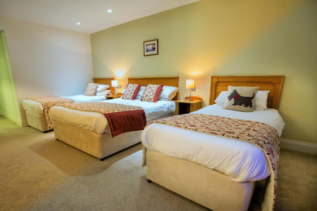 Peacockes Hotel Maam Cross ภายนอก รูปภาพ