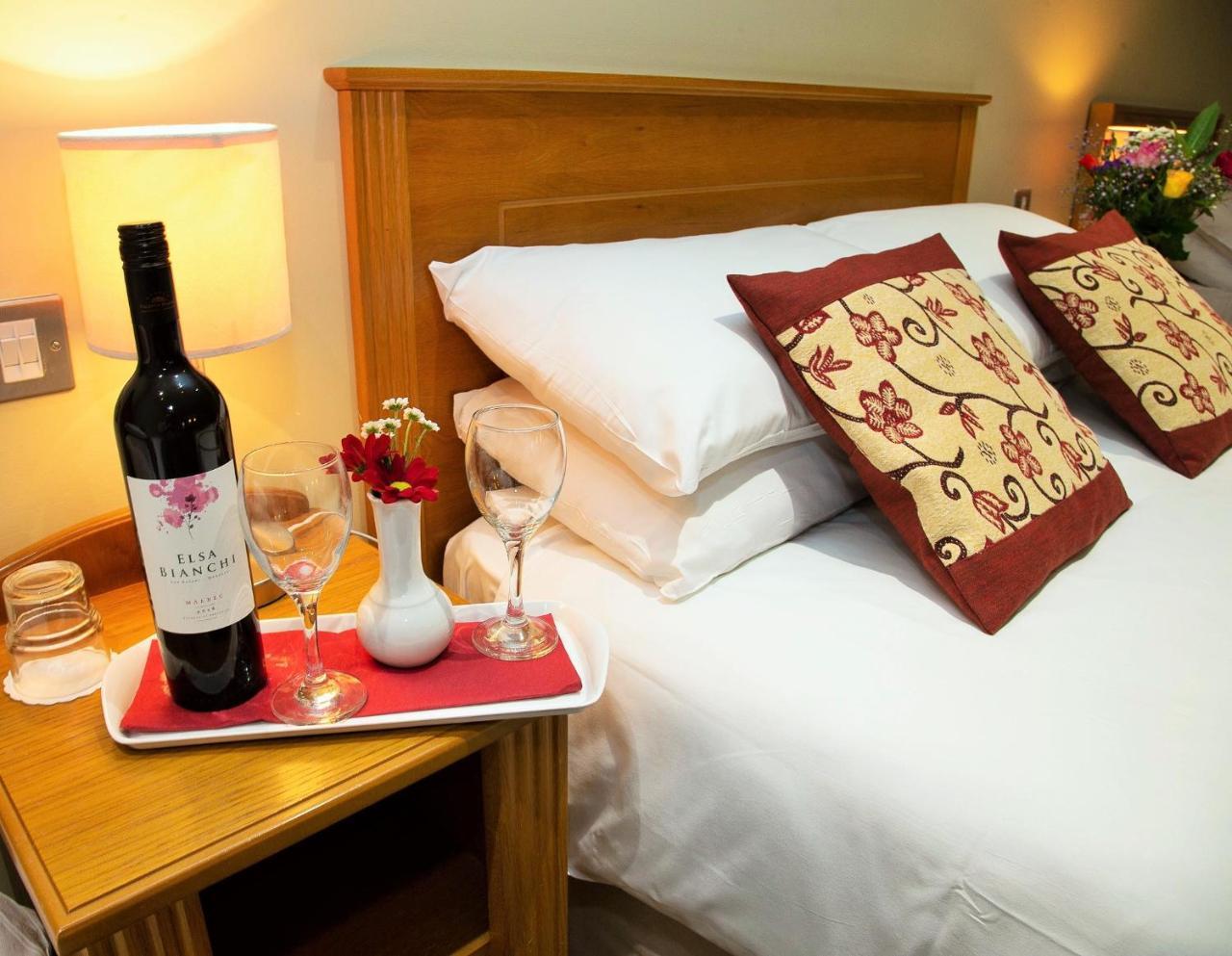 Peacockes Hotel Maam Cross ภายนอก รูปภาพ
